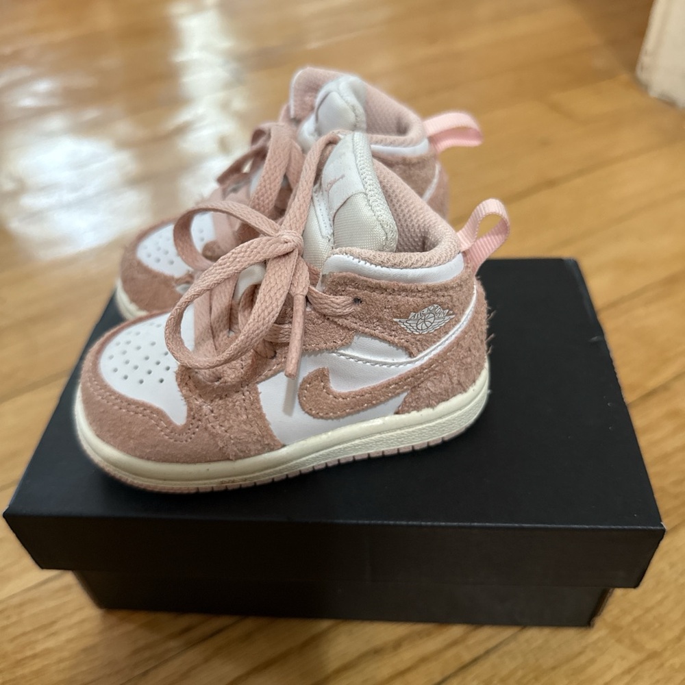 Jordan 1 Mid Toddler Sneakers in Pink and White